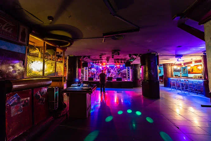 La Casa del Loco Zaragoza: un espacio emblemático de la música en directo y la noche del centro