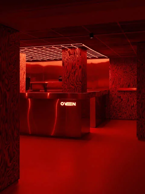 Oven Club Valencia: una referencia de la música electrónica en la escena nocturna valenciana